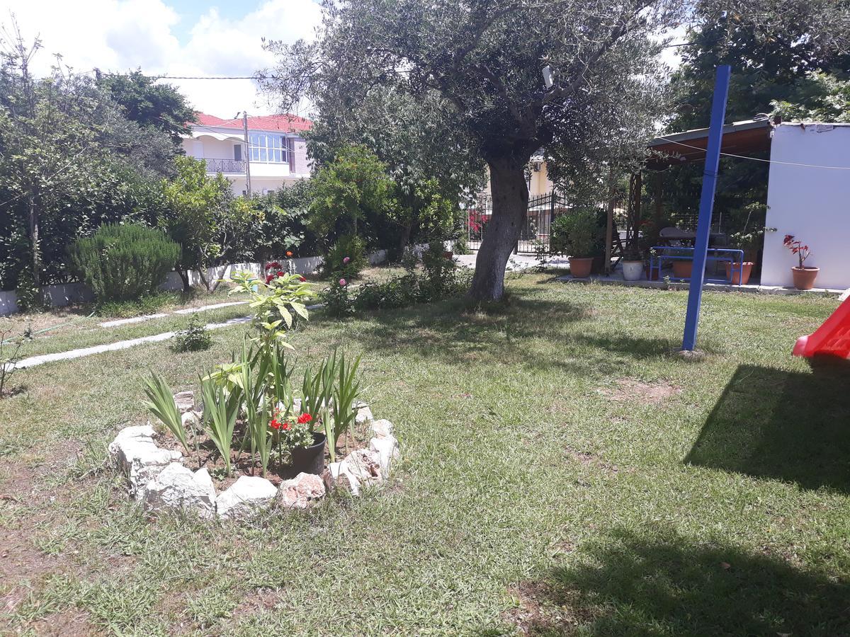 Labros Studios Kastrosykia Exteriör bild